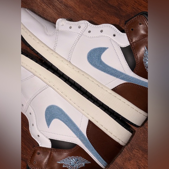 Jordan 1 size 13 - Picture 14 of 16